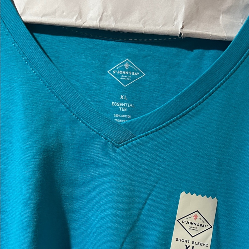 St. John's Bay Turquoise V-Neck Tee XL - Picture 3 of 3